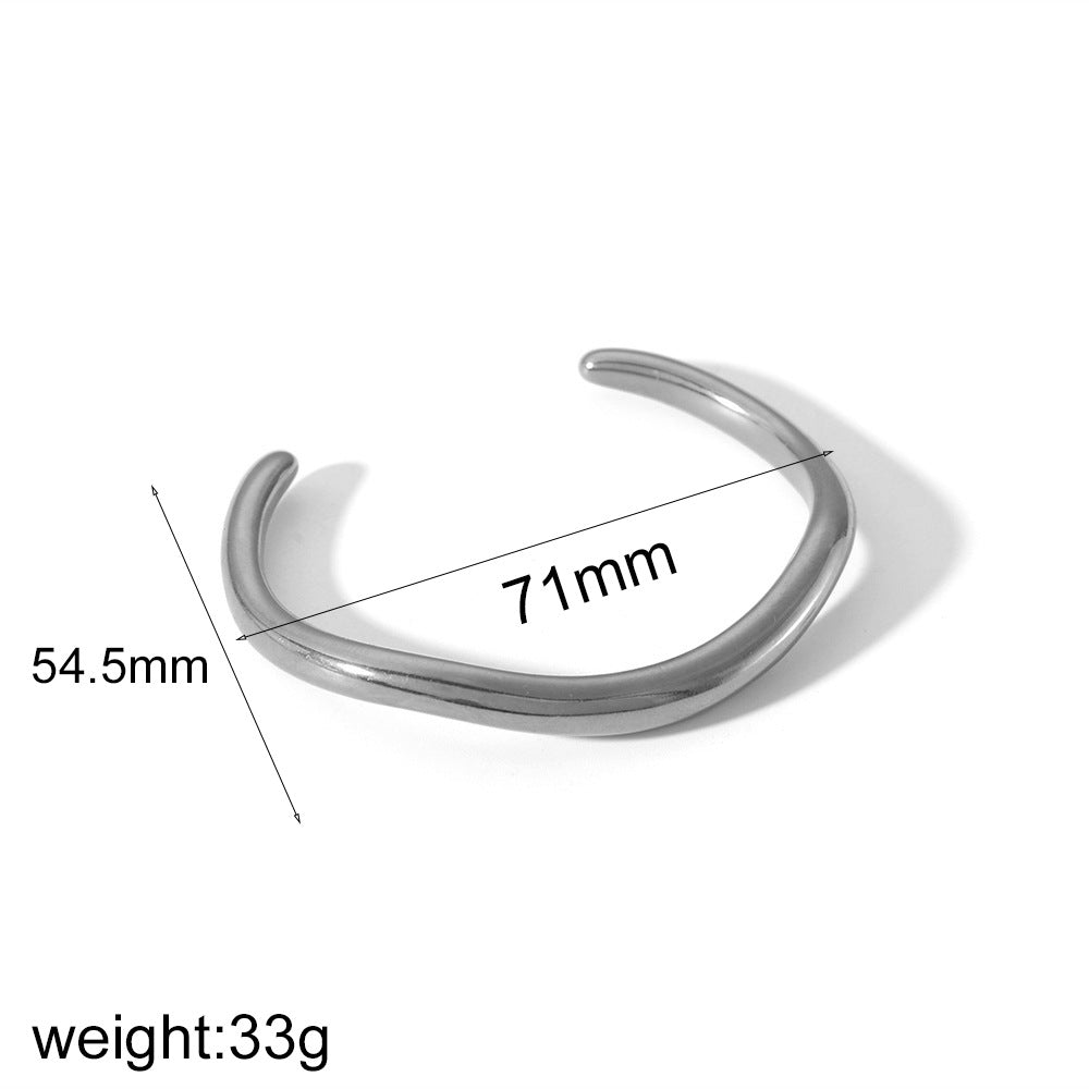Silver Arc Cuff in Silver